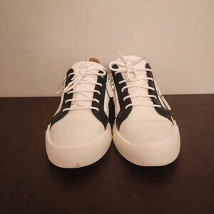 Giuseppe Zanotti low sneaker in size 11 (USA)